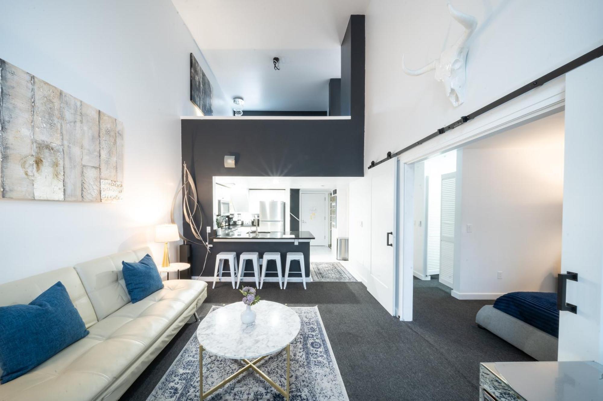 Space Needle Downtown Modern Top Story Penthouse Seattle Exterior foto